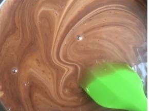 全程开小火，最小火熬煮。