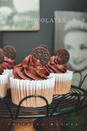 一口浓郁的巧克力