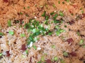 最后撒入葱花即可关火。