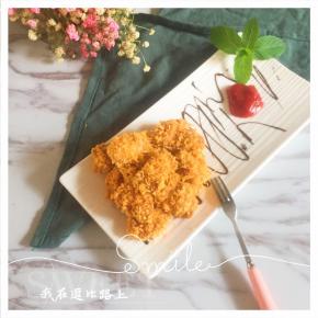 出炉摆盘，挤点番茄酱就可以吃啦