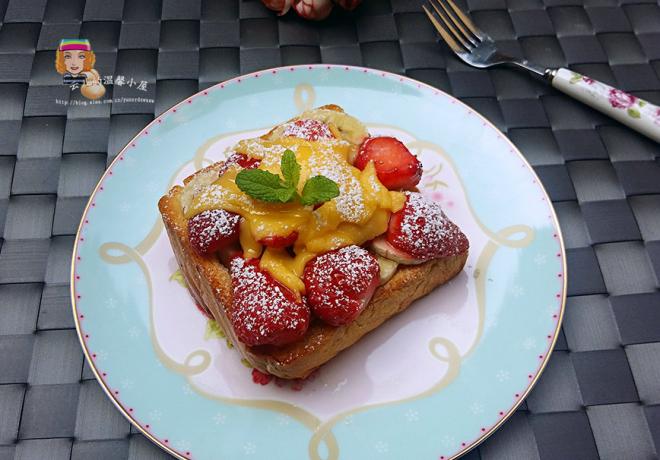 【变着花样吃吐司】：草莓香蕉烤吐司！