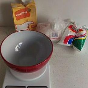 把3种粉+水一起搅拌均匀。