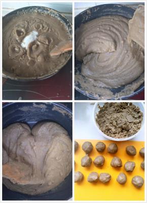 加入糖慢慢翻炒，这个时间有些漫长，炒至绿豆泥水分变少，即可出锅，晾凉。（重点：不要炒得太干，否则吃的时候会散，不够紧实。）分成30克一个，或者50克一个。(根据模具大小)