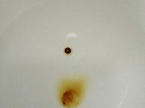 可以放在冷水碗里试试，没有散开的那种冷了就比较硬，不好倒出