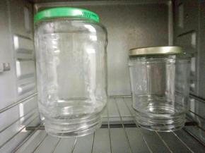 瓶子放入烤箱最高温烤10分钟消毒