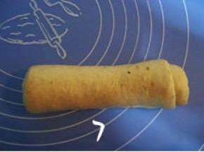 翻面卷起，收口朝下松驰10分钟；