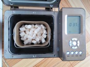 加入棉花糖继续加热