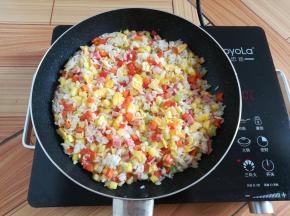 所有食材混合均匀，关火