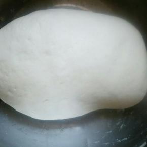 重新排气揉面至光滑