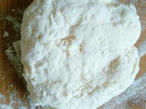 用手揉成团