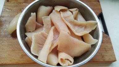 处理后的样子，无油无猪毛。