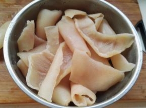 处理后的样子，无油无猪毛。