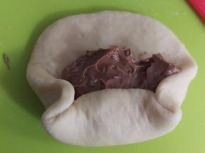 包的时候2边要推进去以防万一漏出来。