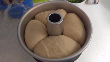 2发后膜具拿出来，预热烤箱170度。