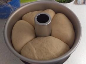 2发后膜具拿出来，预热烤箱170度。