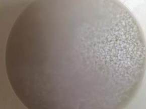 江米提前泡水，我泡了一夜，早上蒸的。
