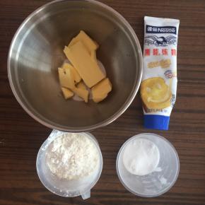 准备食材，黄油软化备用。