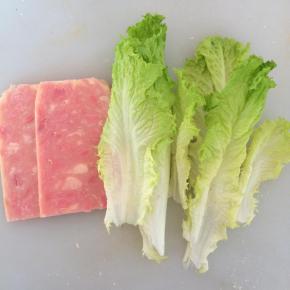 准备配菜，或者其他你喜欢的配菜。