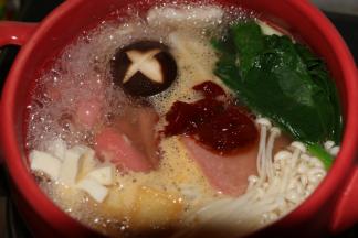 因为锅比较小，注意不要一次煮的太多，以免溢锅