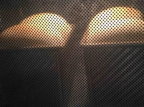 放入预热好180度的烤箱烘烤42分钟，中途上色加盖锡纸