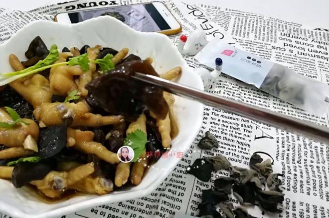 木耳蒸鸡脚
