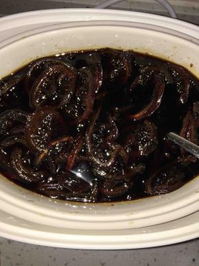 炖到有点粘稠，颜色变深就可以了