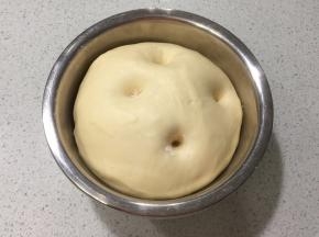 放到温暖处发酵到2倍大，