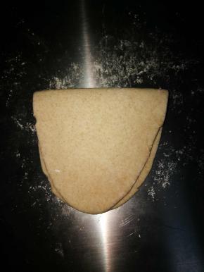 将面团对折