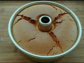 烤箱预热，上下火130度，50分钟（请根据自家烤箱实际温度操作）