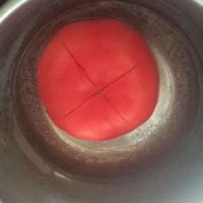 开水里翻个滚。