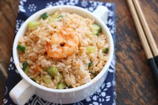 好吃的虾仁炒饭就做好了。