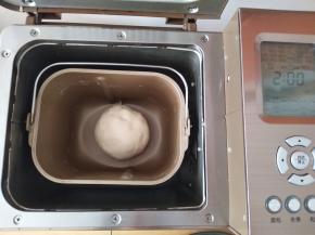 和好后面团要比较柔软才行