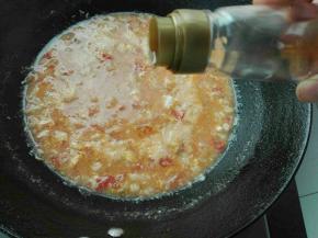 最后关火，放入盐，香油甜味