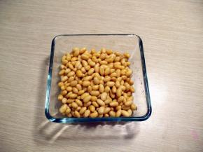 黄豆用水泡一个晚上