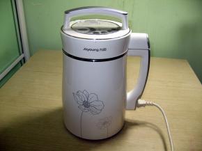 豆浆机通电源,选湿豆档位