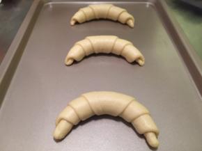 依个放入烤盘内