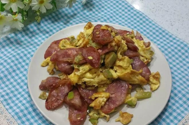 蛋炒腊肠