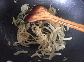 翻炒均匀