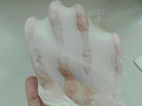 揉至完全扩展状态，如图所示，进行室温发酵