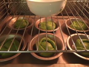 烤箱启动发酵功能，设置38度，50分钟