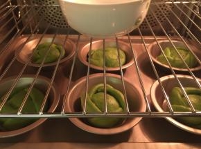 烤箱启动发酵功能，设置38度，50分钟
