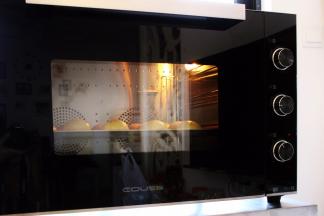 烤箱预热180度25分钟（CO-960A温度180度预热时间8分钟，随意哪一层，因为火候均匀放哪都一样）