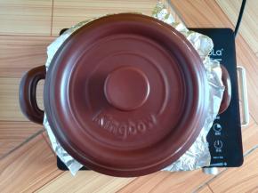 盖上砂锅的盖子大火烤30分钟