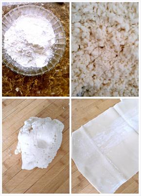 大碗中倒入一袋面条粉，用筷子和成大块絮状，用手大致压成团，放在压面机里压成薄片，切成喜欢的宽度。