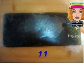 擀成宽11cm的长方形面片；