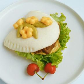 然后各种夹馅，开吃吧！