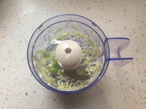 葱用料理机打碎