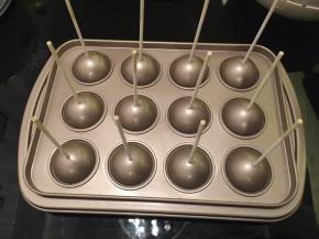 插入棒棒糖棍，别插太深