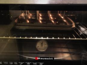 烤箱预热180度上下火20分钟左右