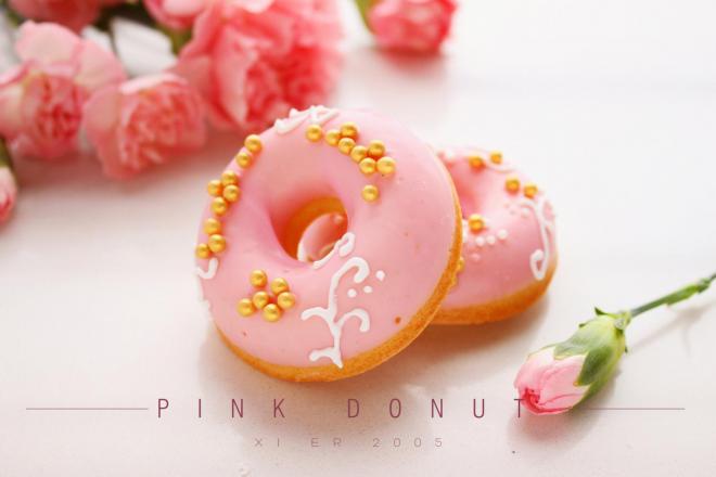 粉红甜甜圈